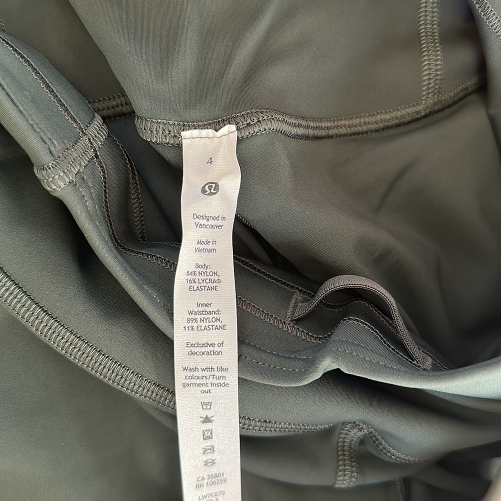 Lululemon Base Pace HR Short 8” Reflective - Picture 9 of 9